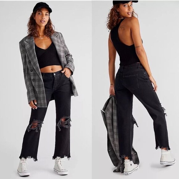 FREE PEOPLE Maggie Mid Rise Washed Black Distressed Jeans Size 27 NEW NWT - Picture 4 of 6